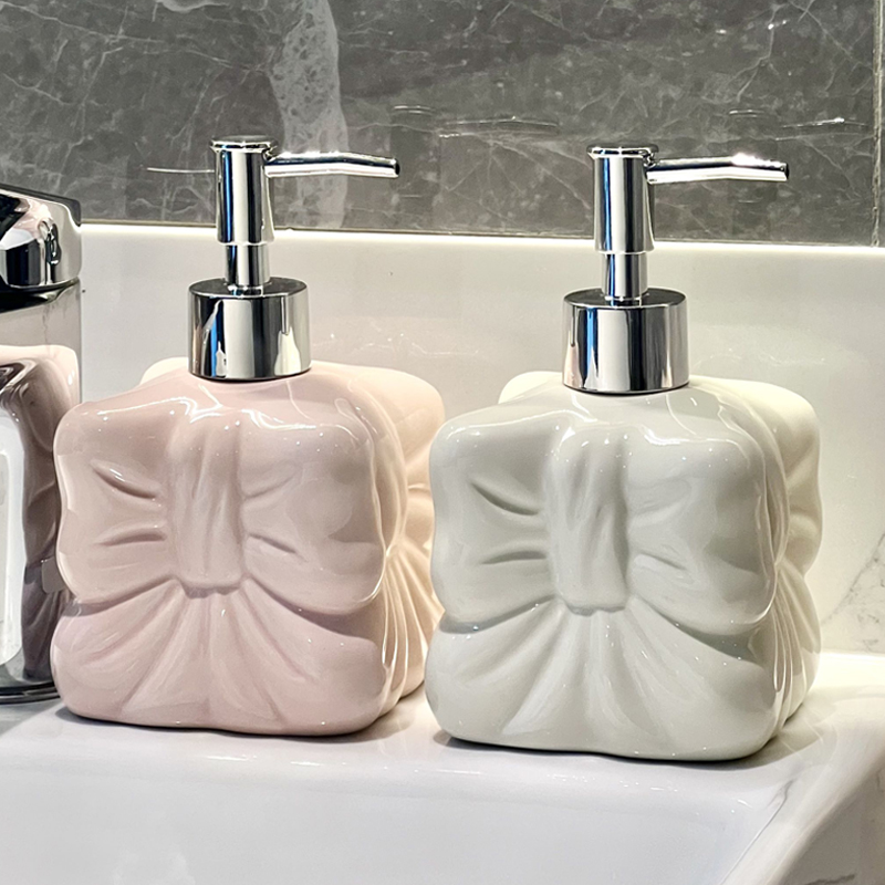 Botol Keramik Bentuk Pita Cant - Soap Making Jug ulasan dan harga