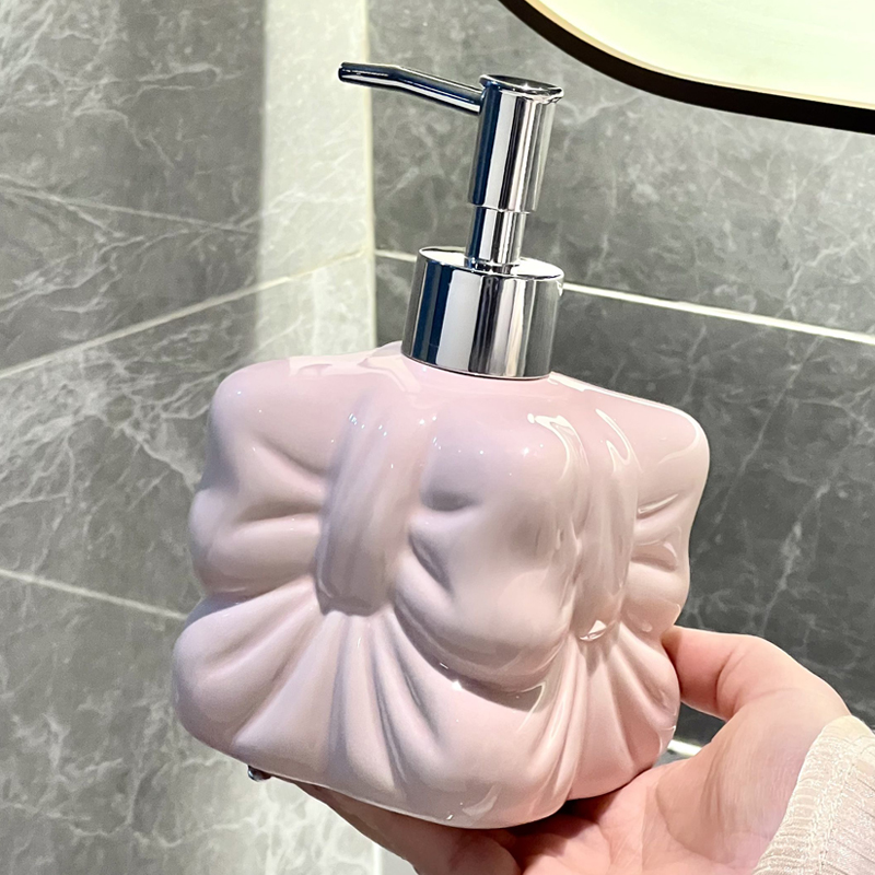 Botol Keramik Bentuk Pita Cant - Soap Making Jug ulasan dan harga