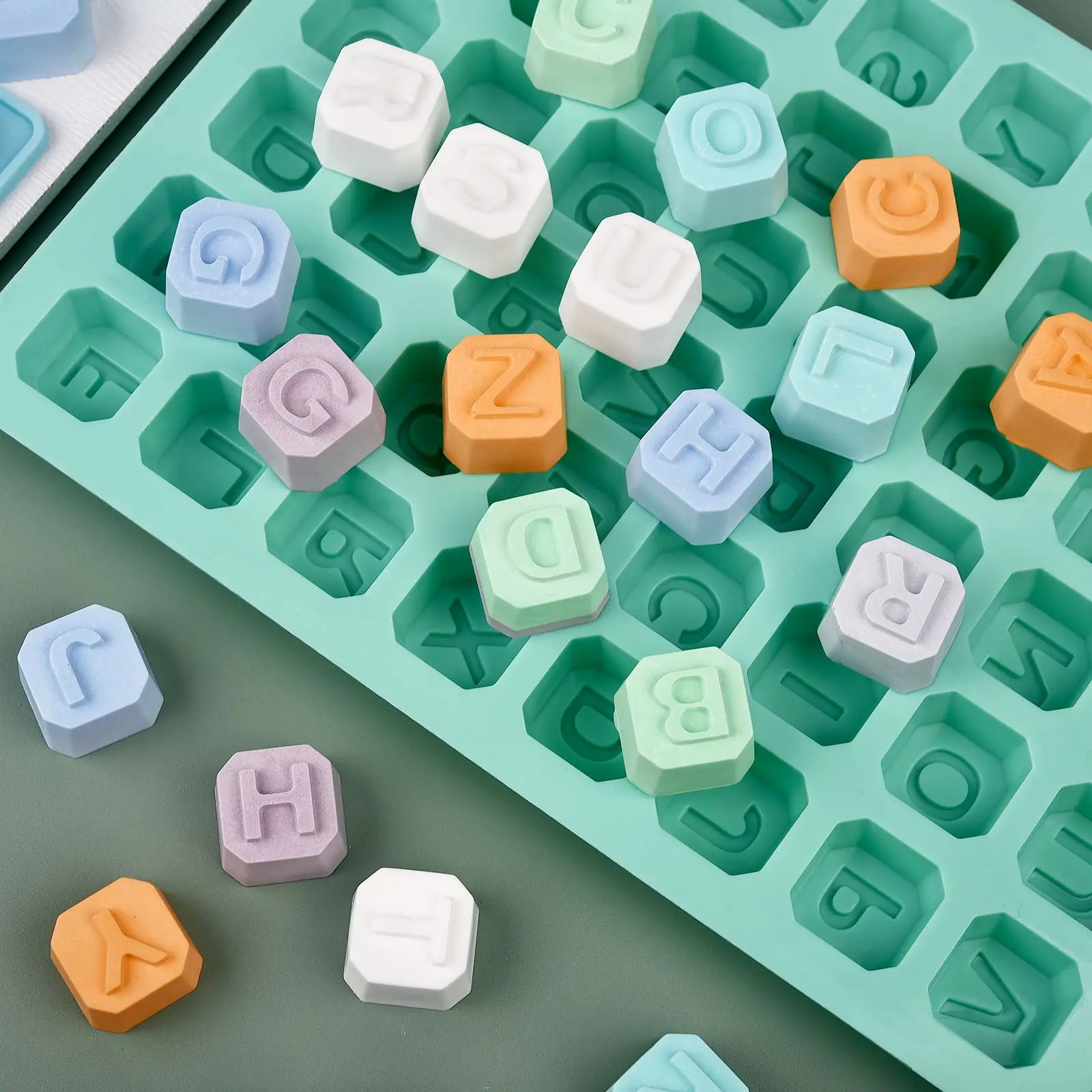 48 Huruf Enghish Huruf Alfabet - Soap Making Kits ulasan dan harga